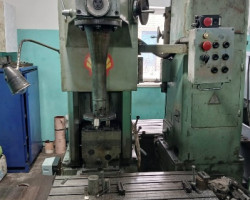 СТО в Урюпинске Станок расточной и фрезерный